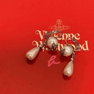 ヴィヴィアンウエストウッド(Vivienne Westwood)のヴィヴィアン ドロップ パール ピアス シルバー(ピアス)