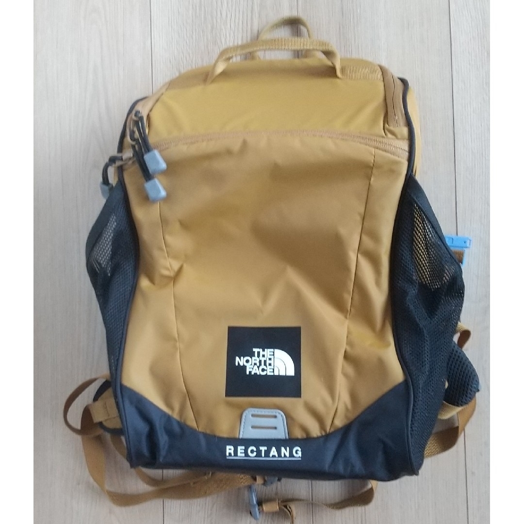 THE NORTH FACE(ザノースフェイス)のノースフェイス THE NORTH FACE  スモールデイバッグ キッズ/ベビー/マタニティのこども用バッグ(リュックサック)の商品写真