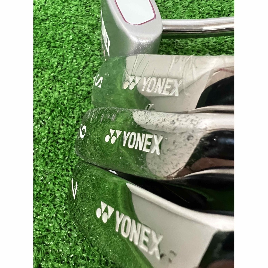 YONEX(ヨネックス)のYONEX ヨネックス　ジュニアゴルフクラブ 7本セット　ガールズ　デビュー スポーツ/アウトドアのゴルフ(クラブ)の商品写真