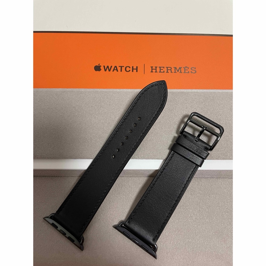 Hermes(エルメス)の新品未使用AppleWatchアップルウォッチ エルメス レザーベルト ブラック メンズの時計(レザーベルト)の商品写真