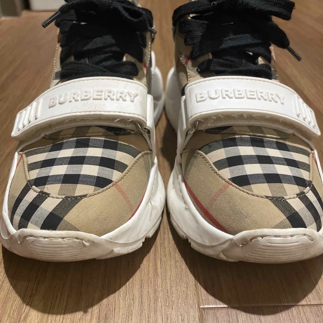 BURBERRY(バーバリー)のBURBERRY バーバリー　ヴィンテージチェックスニーカー　36.5 レディースの靴/シューズ(スニーカー)の商品写真