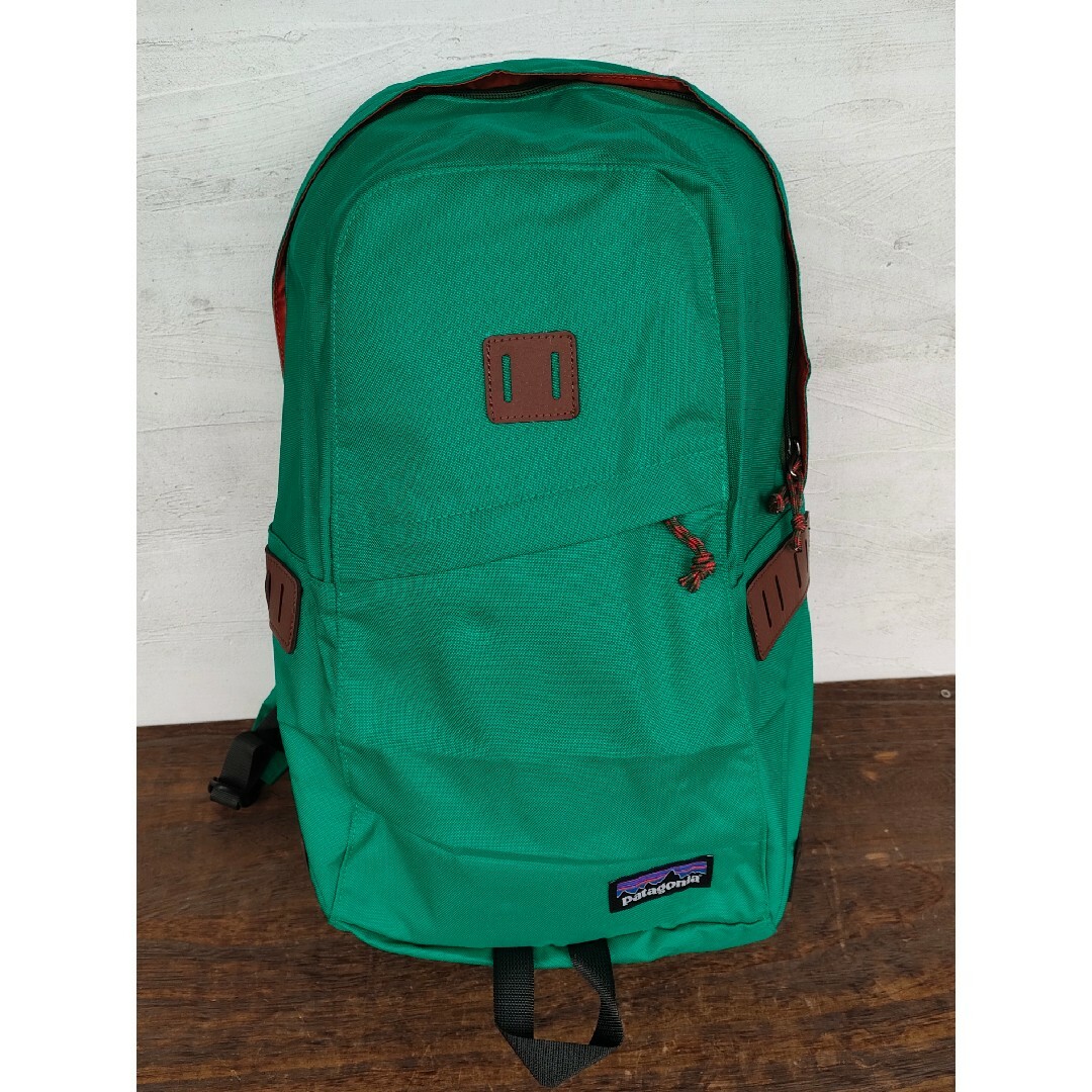 【美品】パタゴニア リュック Patagonia 黒　アイアンウッド　20L