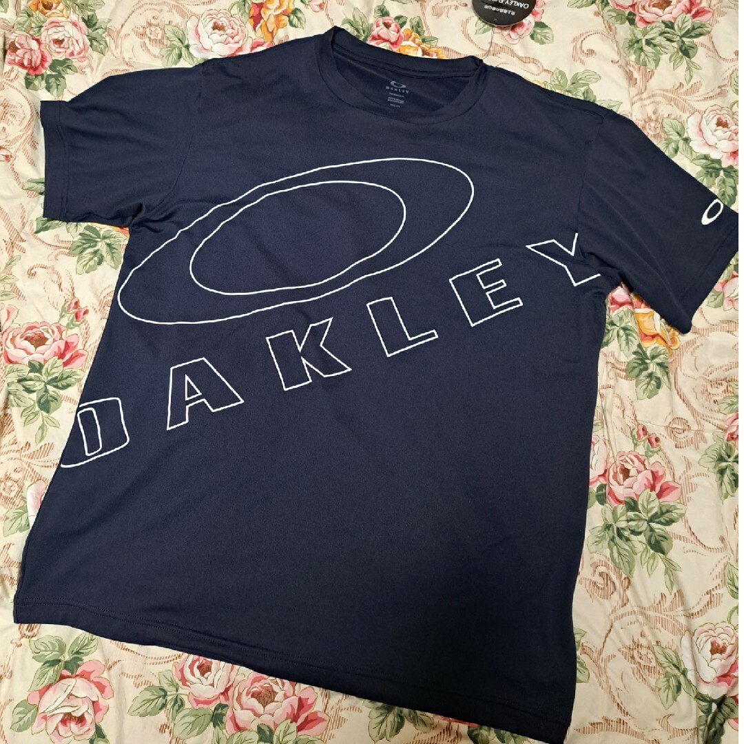 Oakley(オークリー)のオークリーTシャツ NVY メンズのトップス(Tシャツ/カットソー(半袖/袖なし))の商品写真