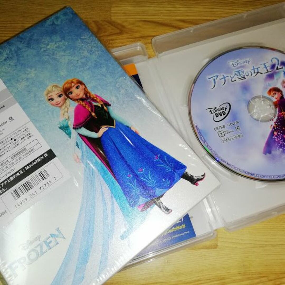 Disney(ディズニー)の新品開封　未使用■　ディズニー　アナと雪の女王２■　DVDのみ■純正と紙ケース付 エンタメ/ホビーのDVD/ブルーレイ(アニメ)の商品写真