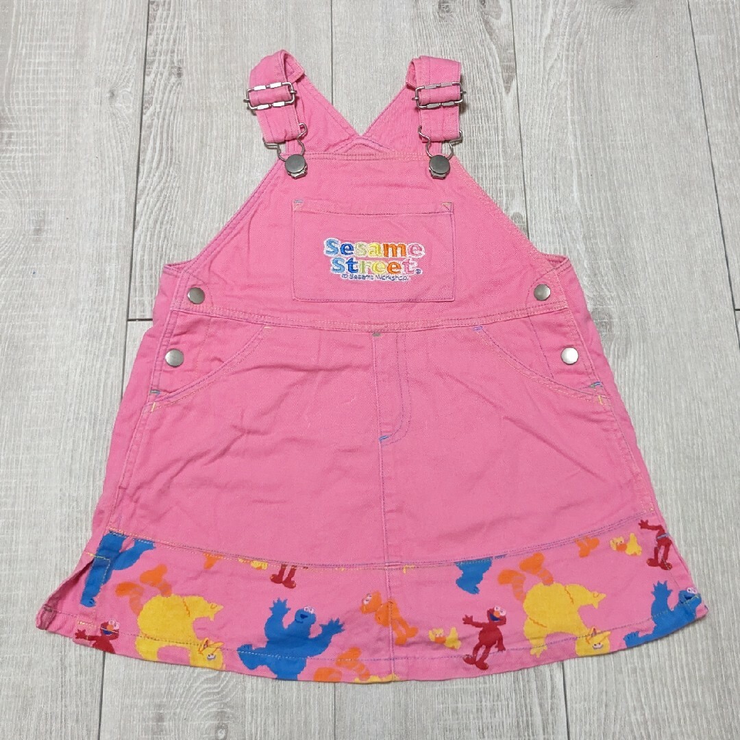 SESAME STREET(セサミストリート)のセサミストリート　ジャンパースカート　90cm キッズ/ベビー/マタニティのキッズ服女の子用(90cm~)(ワンピース)の商品写真