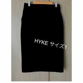 ハイク(HYKE)のHYKE ワークタイトスカート　ブラック(ひざ丈スカート)