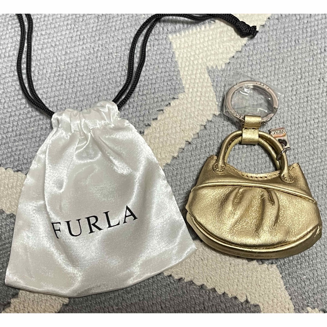 Furla(フルラ)の新品未使用　フルラ　FURLA バッグチャーム　キーホルダー　バッグ型チャーム　 ハンドメイドのファッション小物(バッグチャーム)の商品写真