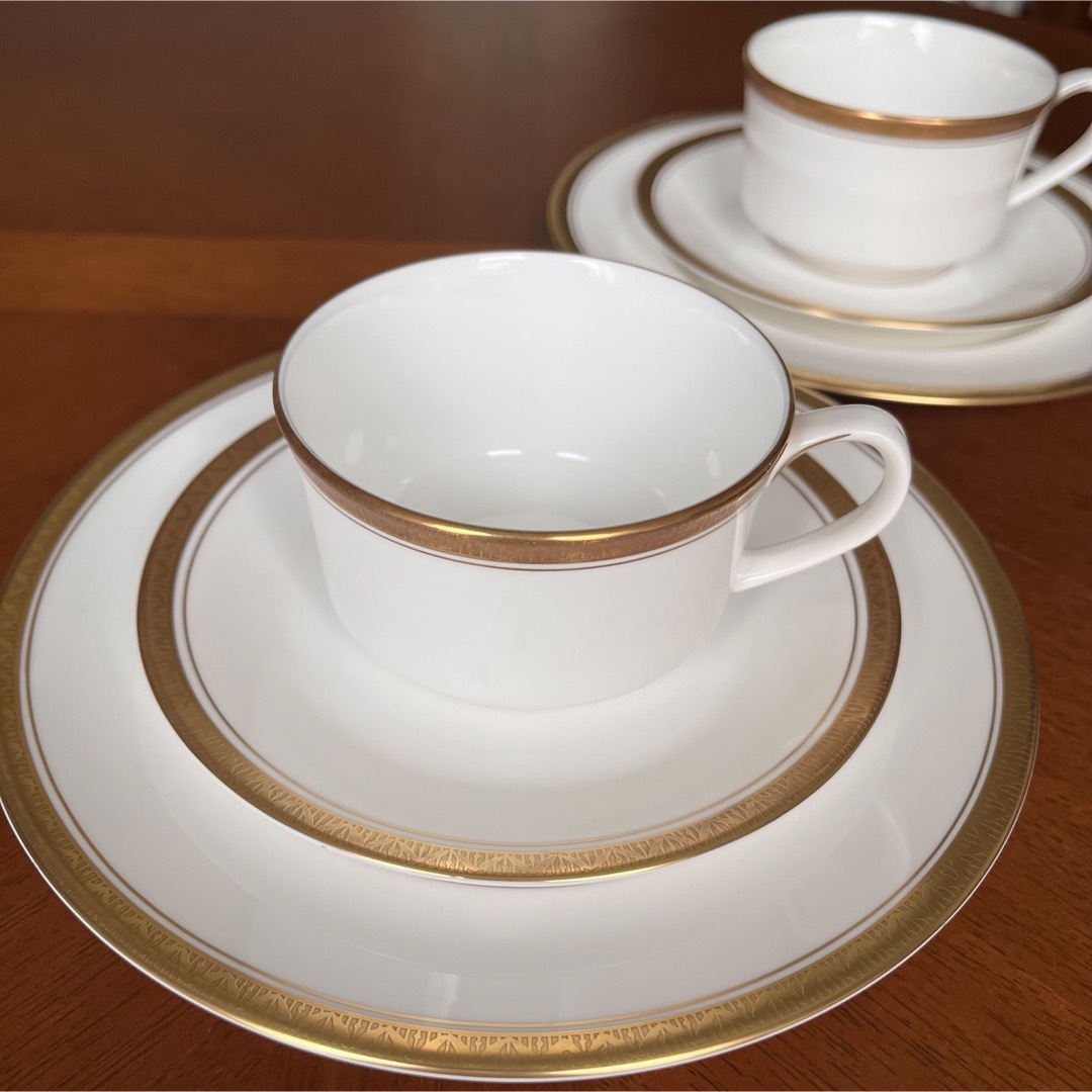 Royal Worcester(ロイヤルウースター)の【未使用美品】ロイヤルウースター★エンパイア★トリオ　ペア インテリア/住まい/日用品のキッチン/食器(食器)の商品写真