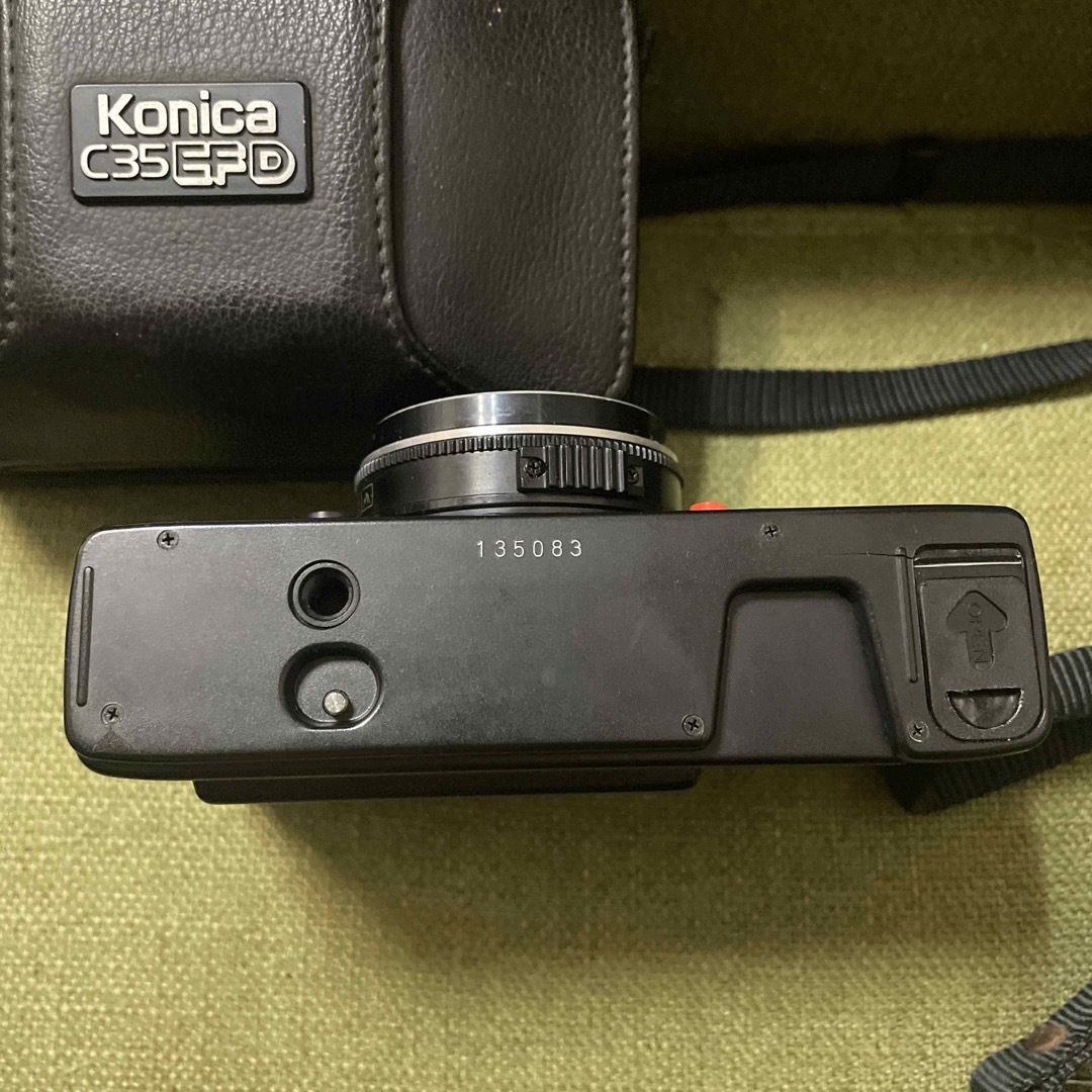 KONICA MINOLTA(コニカミノルタ)のKonica コニカ　c35 EF D フイルム　カメラ　ヘキサノン　ピッカリ スマホ/家電/カメラのカメラ(フィルムカメラ)の商品写真