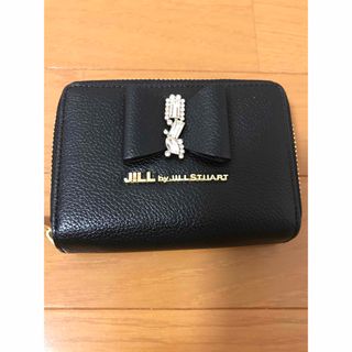 ジルバイジルスチュアート(JILL by JILLSTUART)のジルバイジルスチュアート  二つ折り財布　黒(財布)