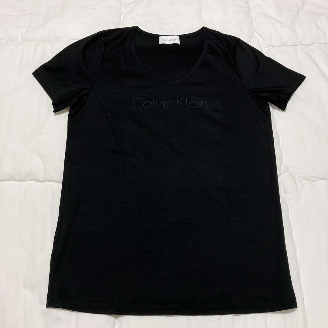 Calvin Klein(カルバンクライン)のカルバンクライン　Tシャツ レディースのトップス(Tシャツ(半袖/袖なし))の商品写真