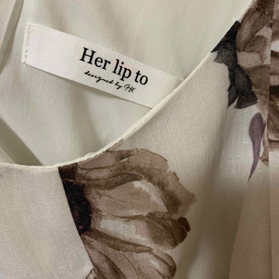 Her lip to(ハーリップトゥ)のherlipto Sunflower-Printed Midi Dress レディースのワンピース(ロングワンピース/マキシワンピース)の商品写真