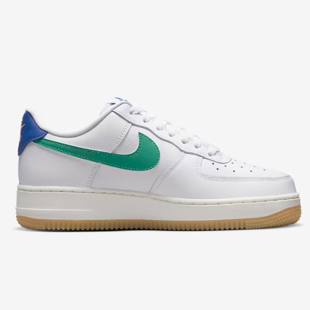 NIKE(ナイキ)のNIKE ナイキ　AIR FORCE 1  エアフォース1 グリーン　27 メンズの靴/シューズ(スニーカー)の商品写真