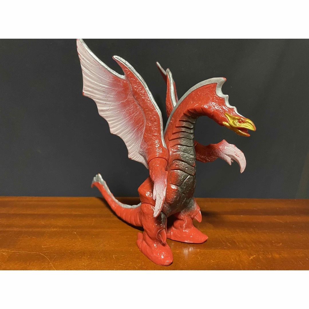 く日はお得♪ ウルトラマン - BANDAI ソフビ by USED品の通販 メルバ 怪獣 特撮
