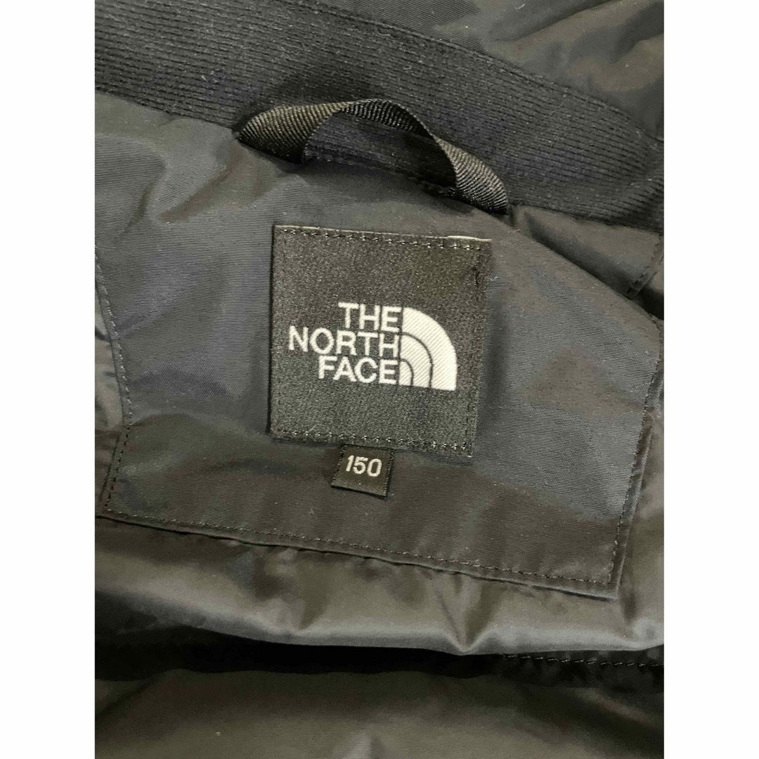 THE NORTH FACE(ザノースフェイス)のmoku様専用ノースフェイス　キッズジャケット150 美品 キッズ/ベビー/マタニティのキッズ服男の子用(90cm~)(ジャケット/上着)の商品写真