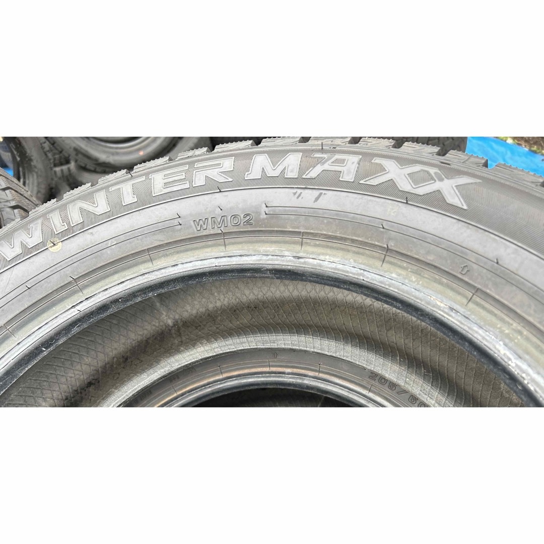DUNLOP 205/60R16 23年製 スタッドレスタイヤ