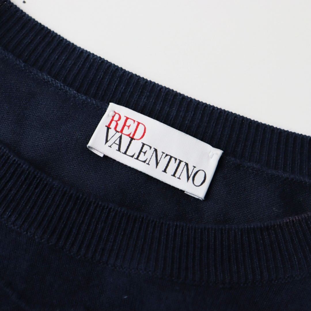 RED VALENTINO(レッドヴァレンティノ)のRED VALENTINO レッド ヴァレンティノ スカラップ柄 薄手ペプラムニットプルオーバー S/ネイビー系 セーター【2400013401685】 レディースのトップス(ニット/セーター)の商品写真