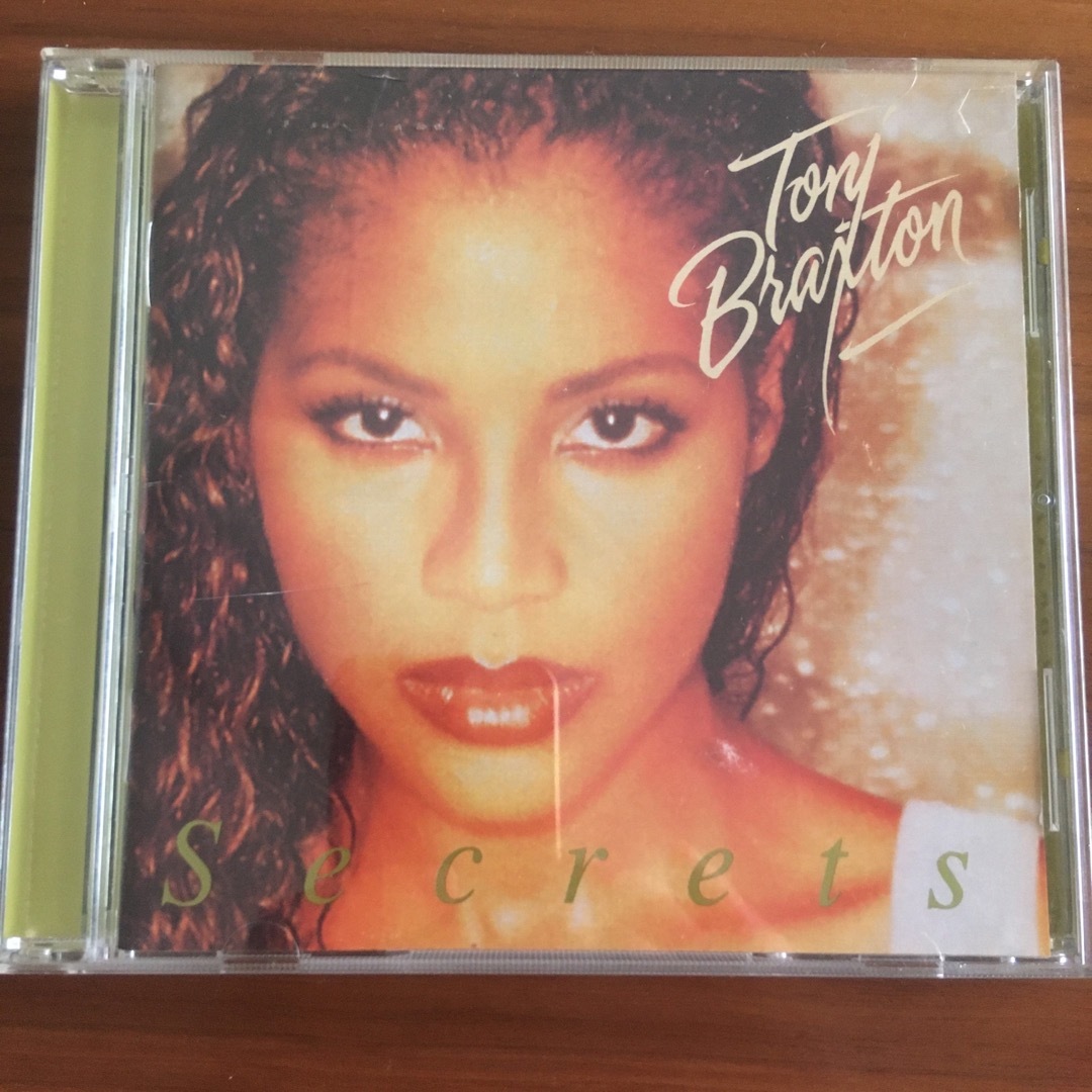 Tony Braxton Secrets エンタメ/ホビーのCD(R&B/ソウル)の商品写真