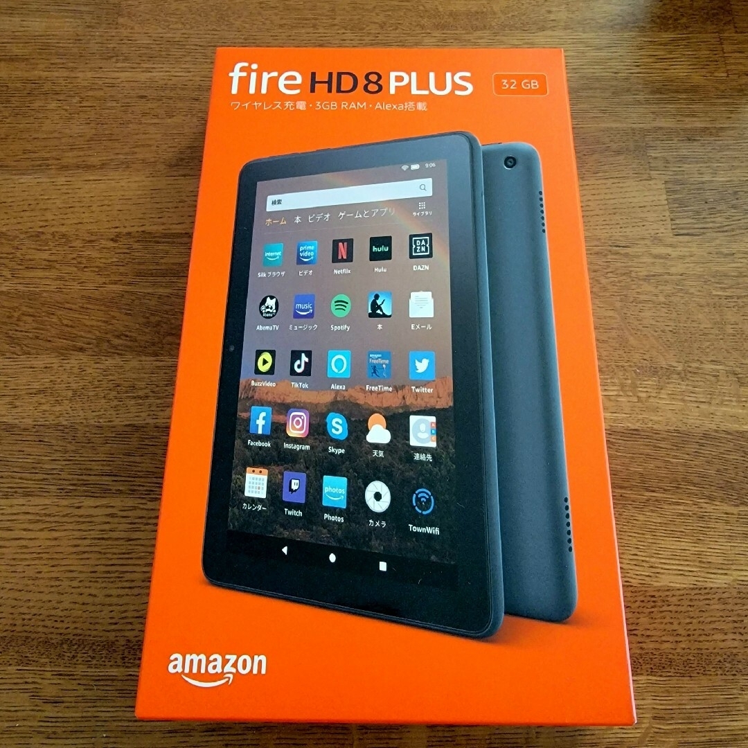 Amazon(アマゾン)のタブレット Fire HD 8 Plus 【32GB】(第10世代)＋保護ケース スマホ/家電/カメラのPC/タブレット(電子ブックリーダー)の商品写真