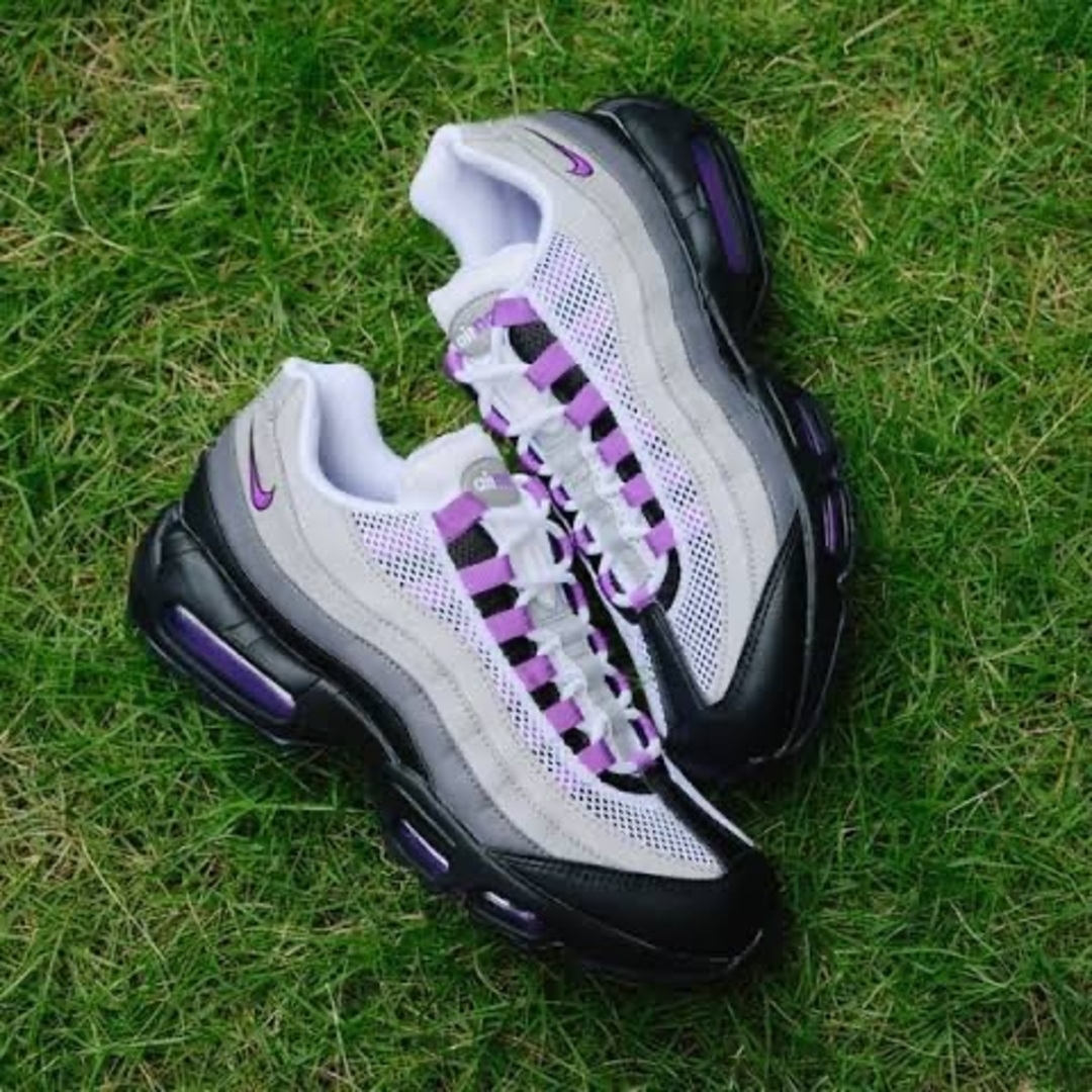 NIKE(ナイキ)のまさゆき様　エアマックス95/AIRMAX95/NIKE/グレープ メンズの靴/シューズ(スニーカー)の商品写真