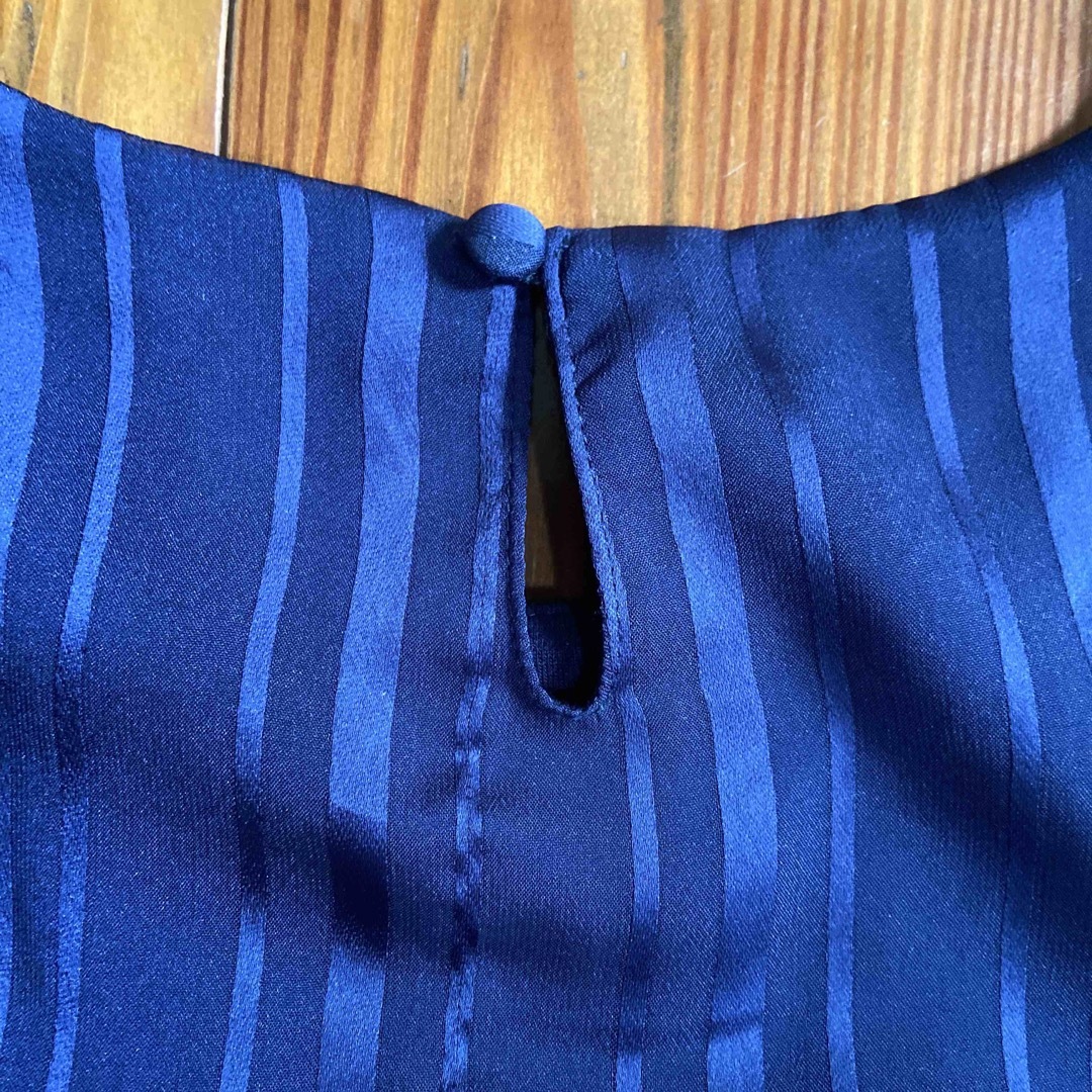 AOKI(アオキ)の洋服の青山　AOKI   半袖　裏地付　ネイビー　S レディースのトップス(シャツ/ブラウス(半袖/袖なし))の商品写真