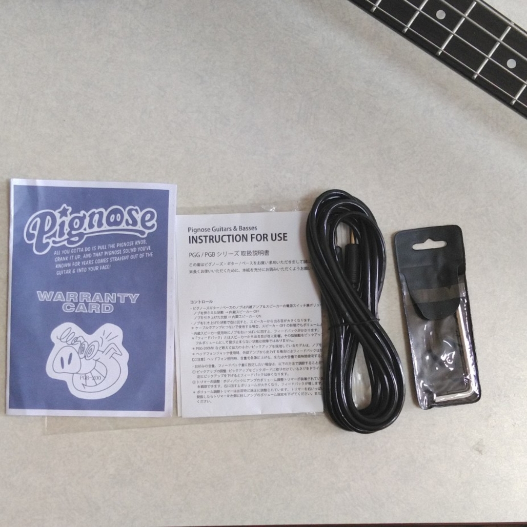 Pignose(ピグノーズ)のpignose ピグノーズ　エレキ　ベース　PGB-200 楽器のベース(エレキベース)の商品写真