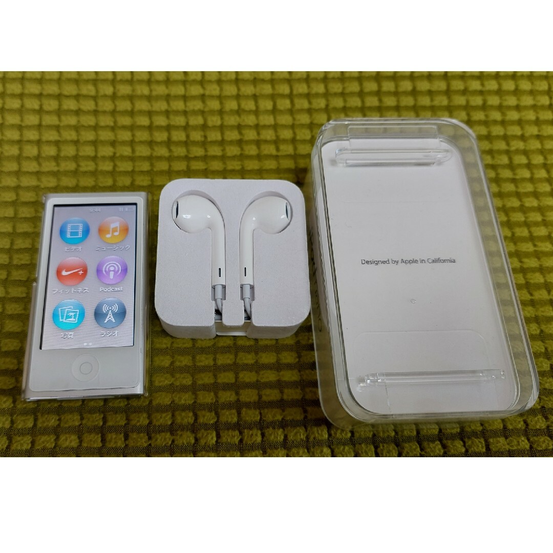 iPod(アイポッド)のiPod nano 第7世代 シルバー 16GB スマホ/家電/カメラのオーディオ機器(ポータブルプレーヤー)の商品写真