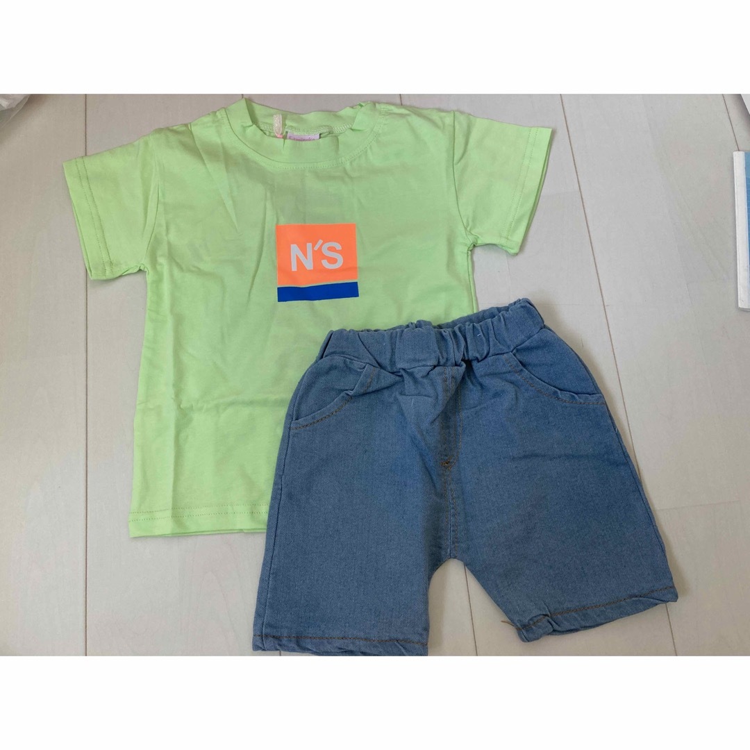 【値下げ】上下セット　セットアップ　夏服　100 キッズ/ベビー/マタニティのキッズ服男の子用(90cm~)(Tシャツ/カットソー)の商品写真