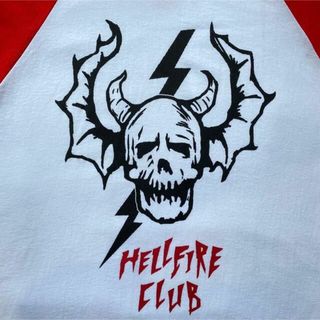 UK限定 ストレンジャーシングス Tシャツ ヘルファイアクラブ Netflixの ...