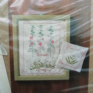 フェリシモ(FELISSIMO)のFELISSIMO草花のディクショナリー刺繍フレームの会93　タチアオイ(その他)