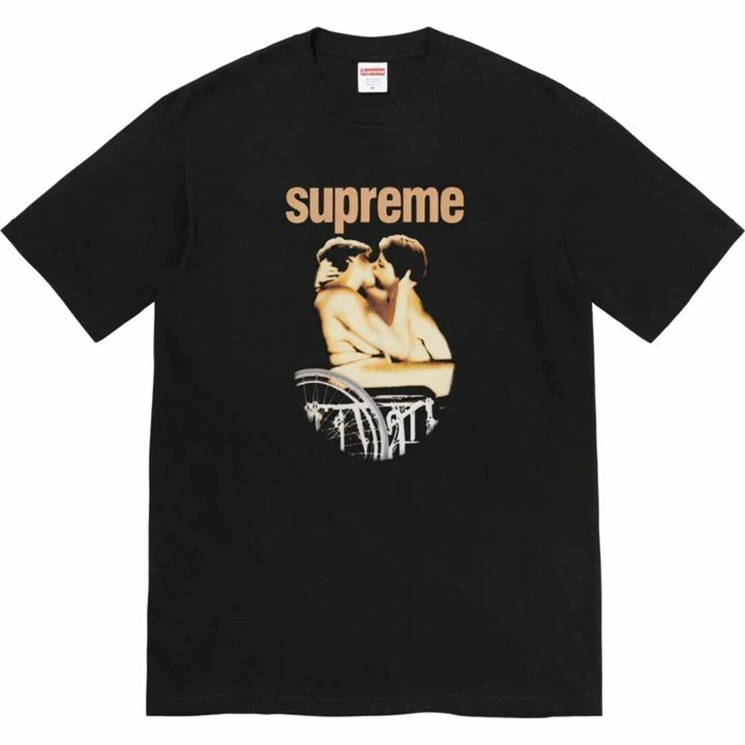 Supreme(シュプリーム)の新品  M supreme 23ss kiss tee Black メンズのトップス(Tシャツ/カットソー(半袖/袖なし))の商品写真