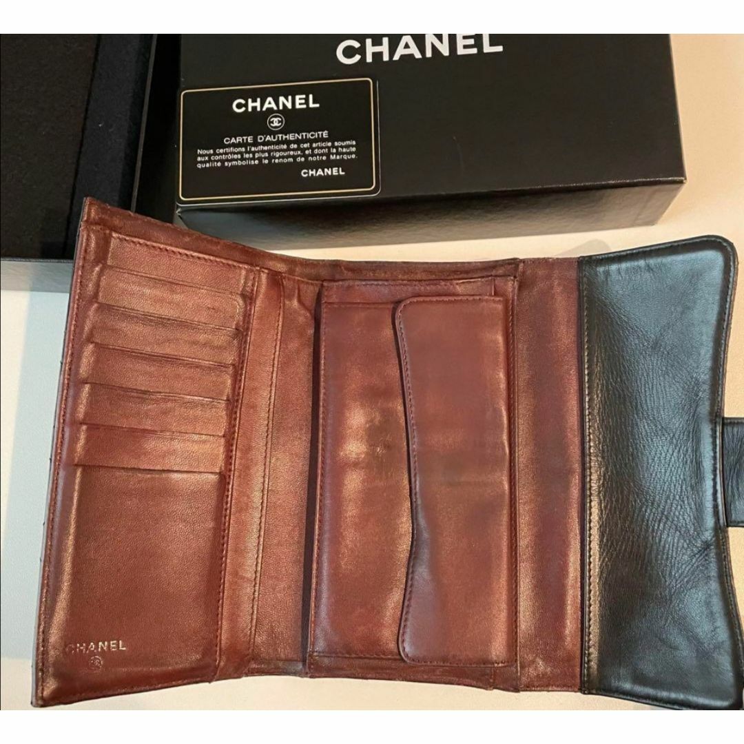 CHANEL(シャネル)のCHANEL　シャネル　マトラッセ　財布　ウォレット　格安　シリアル有り レディースのファッション小物(財布)の商品写真