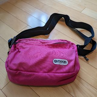 アウトドアプロダクツ(OUTDOOR PRODUCTS)の☆美品☆OUTDOOR PRODUCTS☆ショルダーバック　ピンク(ショルダーバッグ)