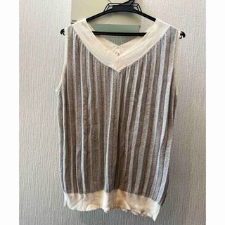 ノースリーブニット