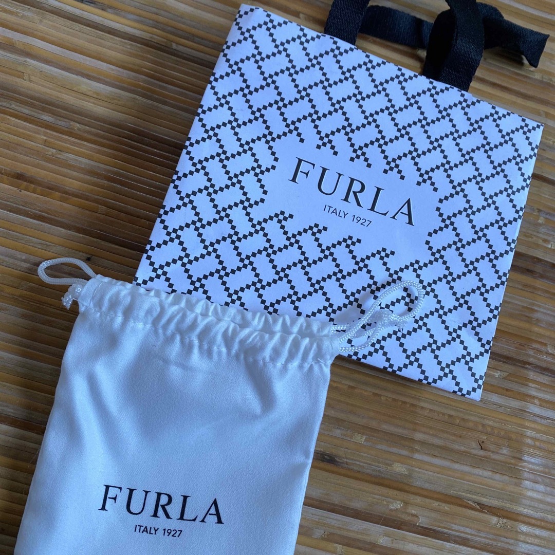 Furla(フルラ)の《FURLA》空き箱、巾着袋、ショップ袋 レディースのバッグ(ショップ袋)の商品写真