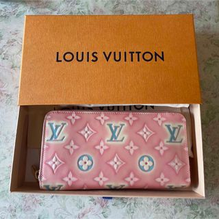 ルイヴィトン(LOUIS VUITTON)のルイヴィトン モノグラムヴェルニ バレンタイン限定　日本限定　ジッピーウォレット(財布)