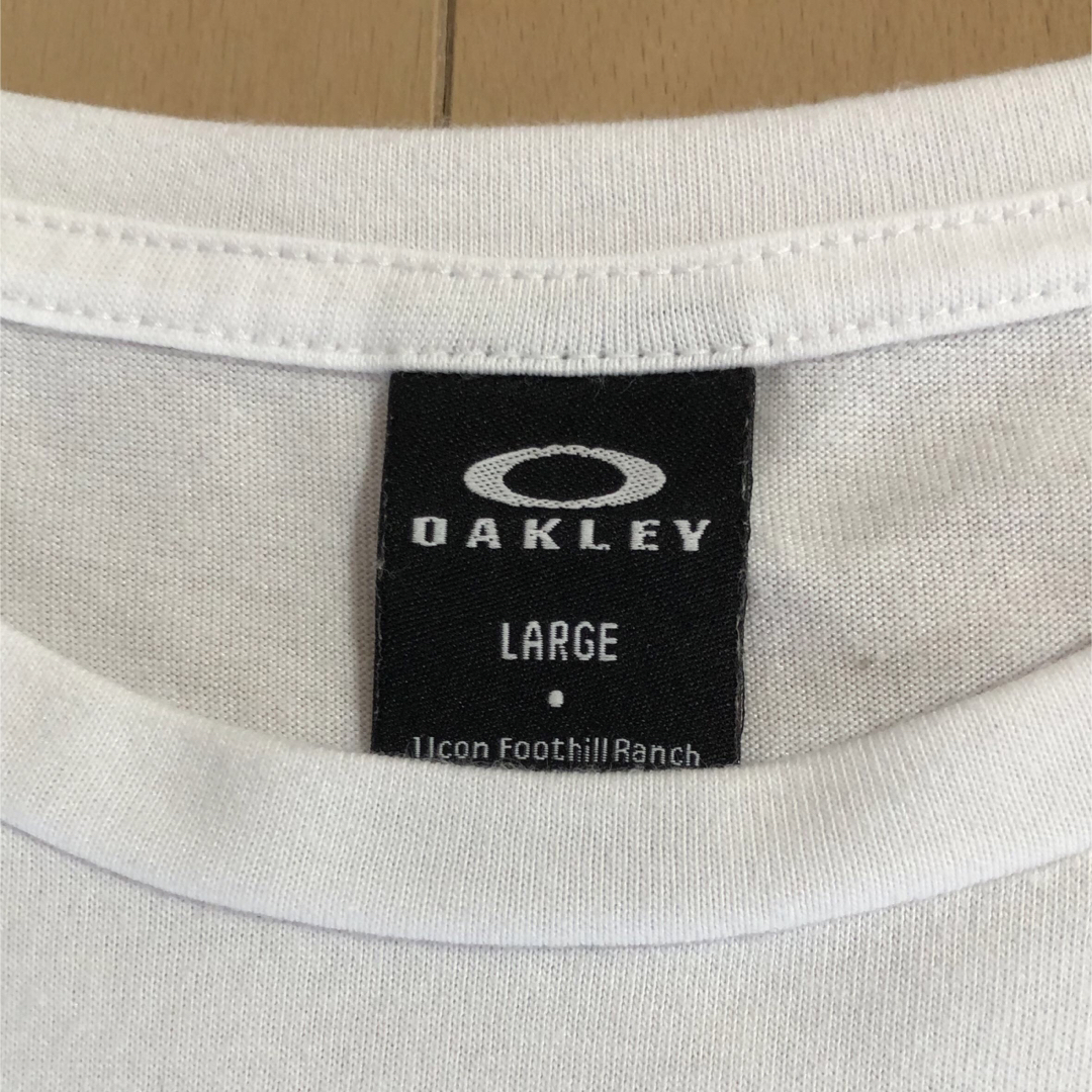 Oakley(オークリー)のOAKLEY Tシャツ メンズのトップス(Tシャツ/カットソー(半袖/袖なし))の商品写真