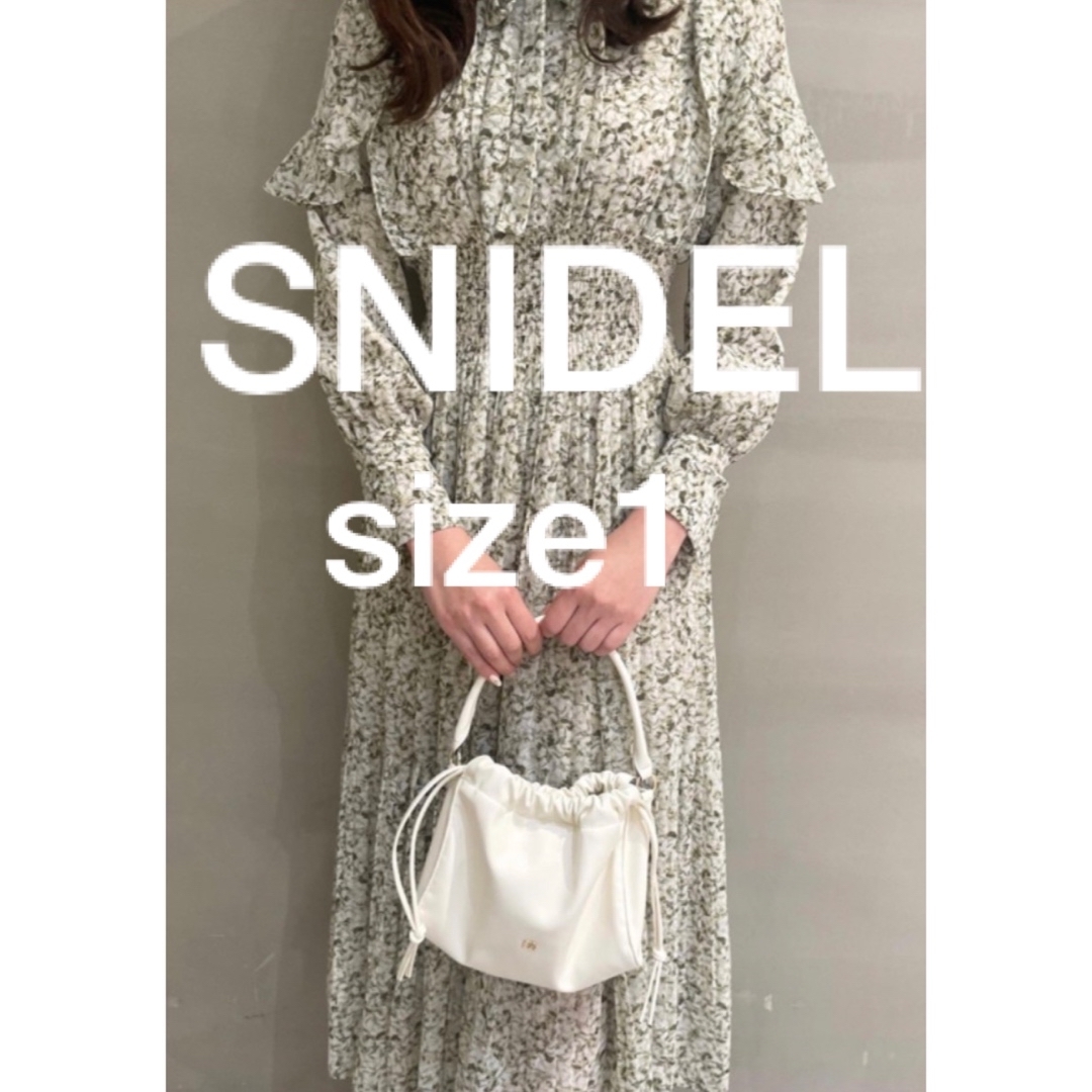 SNIDEL - スナイデル Sustainableプリントプリーツワンピースの通販 by ...
