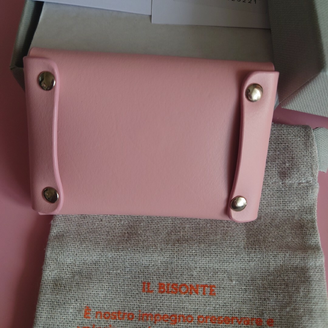 IL BISONTE(イルビゾンテ)の本日発送可・可愛いっ【新品】IL BISONTE　カードケース　スモーキーピンク レディースのファッション小物(財布)の商品写真