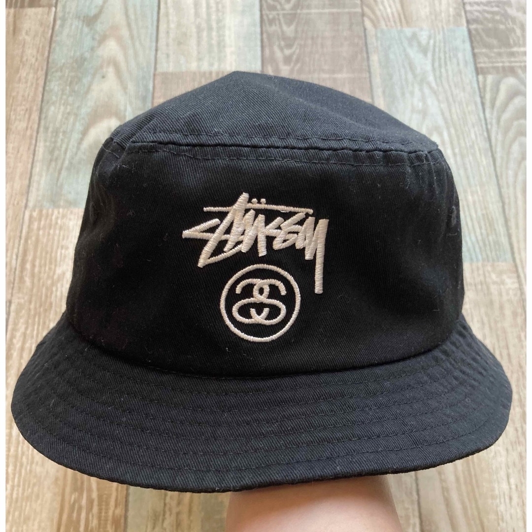 STUSSY(ステューシー)のSTUSSY バケットハット　黒 レディースの帽子(ハット)の商品写真