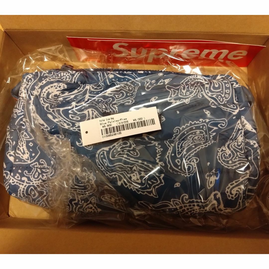 Supreme(シュプリーム)のSupreme Puffer Side Bag Blue Paisley メンズのバッグ(ショルダーバッグ)の商品写真