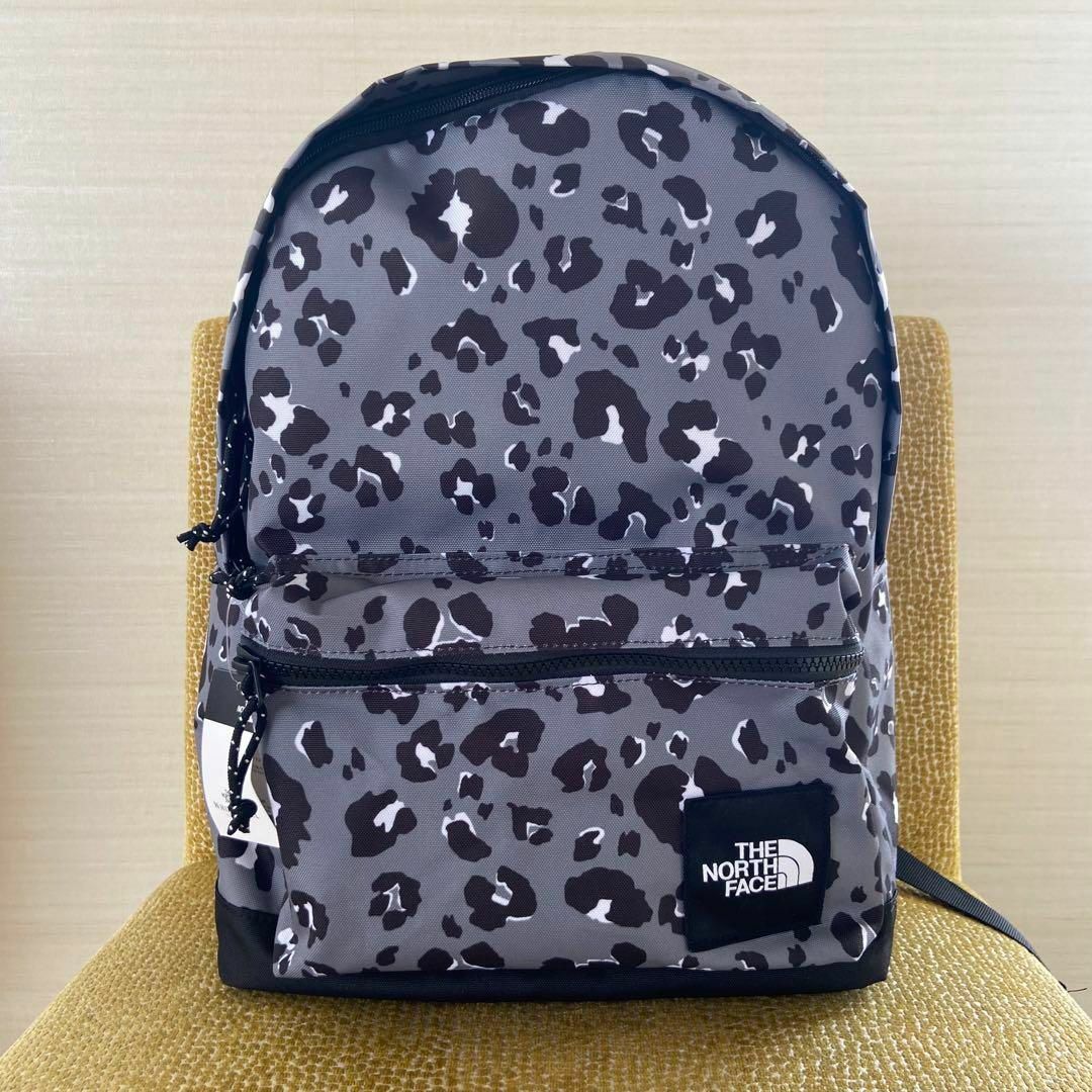 新品　THE NORTH FACE ノースフェイス　リュックサック　レオパード柄