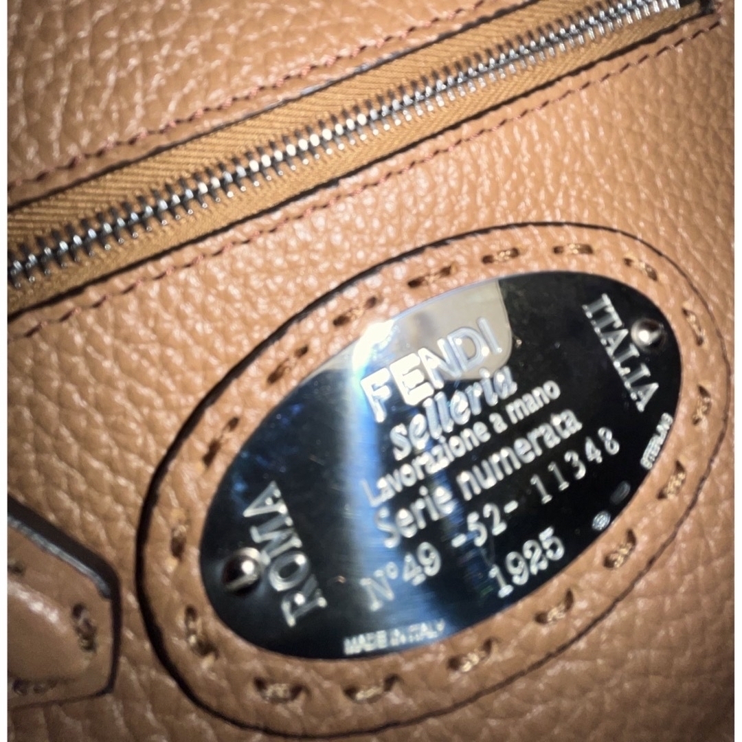 販売 時期 期間限定値下げ✨FENDI✨ セレリア ピーカブー ハンドバッグ