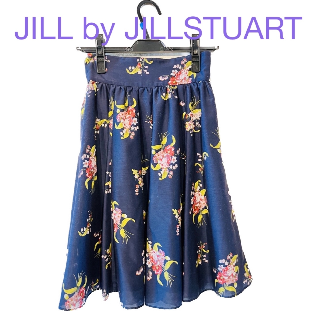 JILL by JILLSTUART(ジルバイジルスチュアート)のJILL by  JILLSTUART 花柄スカート レディースのスカート(ひざ丈スカート)の商品写真