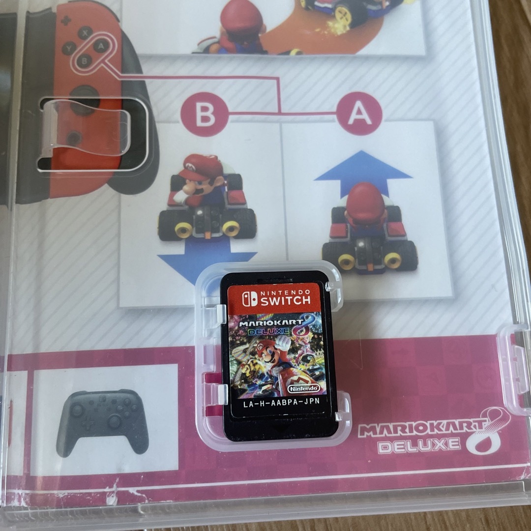 マリオカート8 デラックス Switch エンタメ/ホビーのゲームソフト/ゲーム機本体(家庭用ゲームソフト)の商品写真