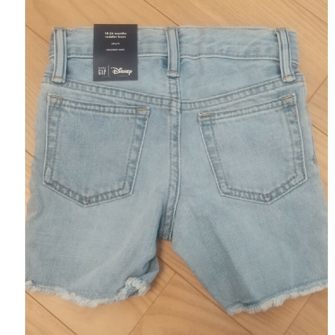 babyGAP(ベビーギャップ)のベビーギャップ デニムパンツ ミッキーデニム ベビーギャップ ミッキー キッズ/ベビー/マタニティのキッズ服男の子用(90cm~)(パンツ/スパッツ)の商品写真