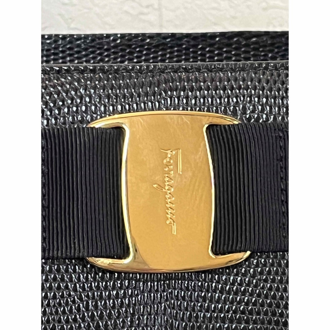 Ferragamo(フェラガモ)の【真心まん様専用】Ferragamoフェラガモトートバッグ レディースのバッグ(トートバッグ)の商品写真