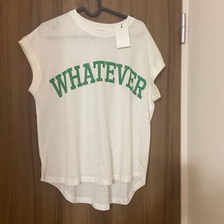 タグ付き　ロゴT フレンチスリーブ　ノースリーブ　白Tシャツ　夏服　部屋着(Tシャツ(半袖/袖なし))