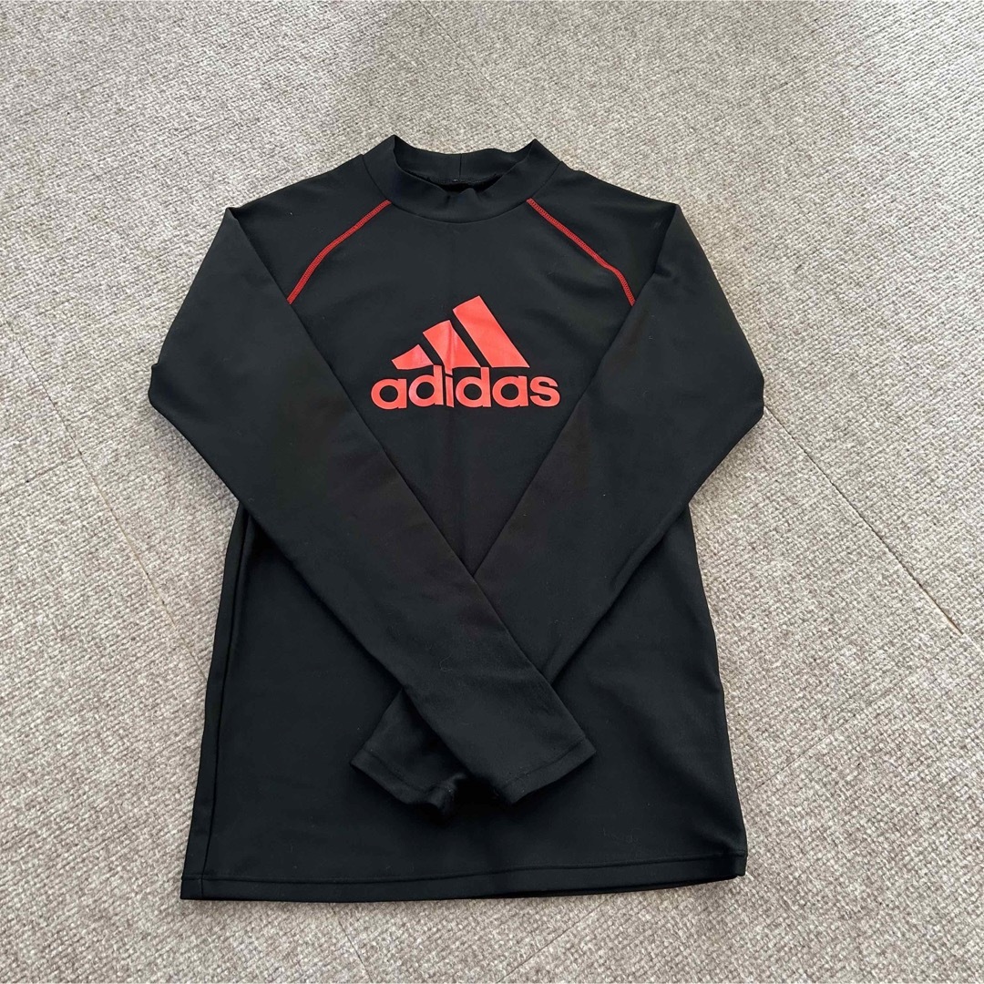 adidas(アディダス)のadidasラッシュガード 150 キッズ/ベビー/マタニティのキッズ服男の子用(90cm~)(水着)の商品写真