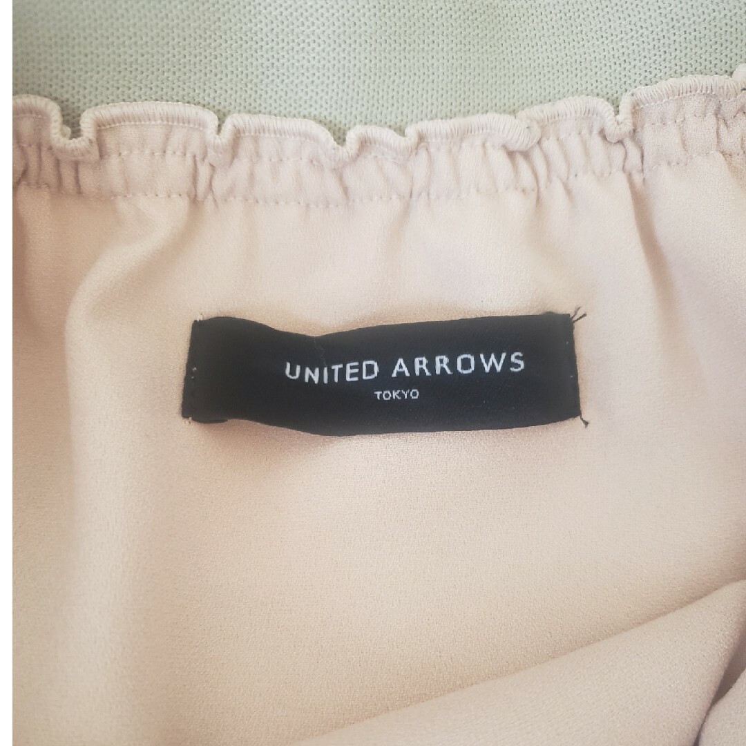 UNITED ARROWS(ユナイテッドアローズ)の美品　ユナイテッドアローズ　レースタイトスカート レディースのスカート(ひざ丈スカート)の商品写真